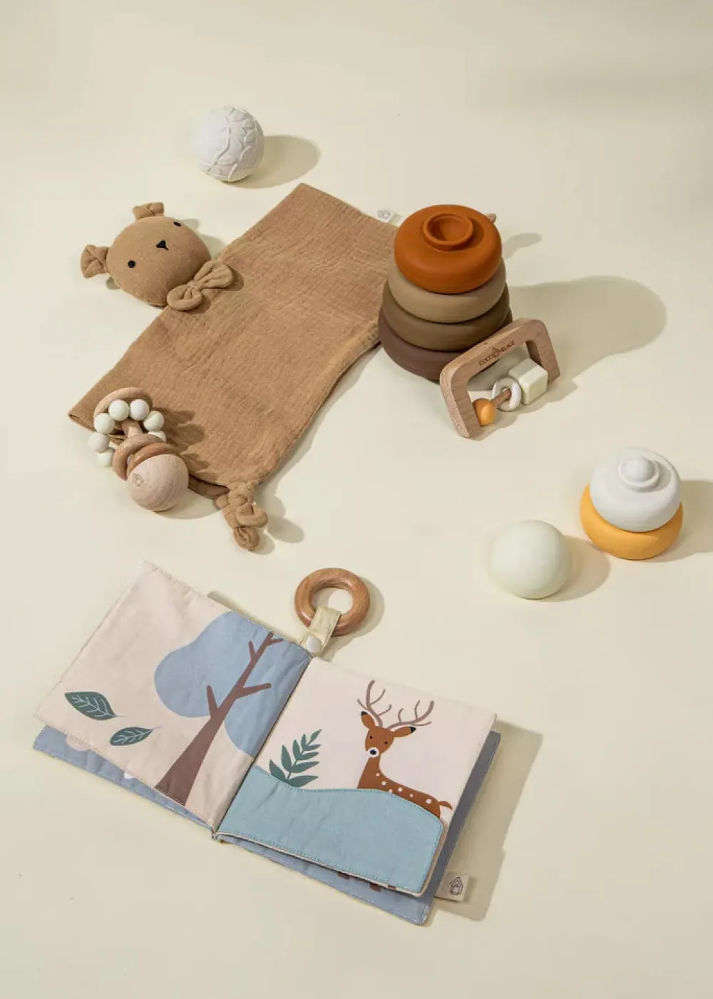 Shenzhen Wo Silicone Tech Co.,Ltd Coco Village Baby's First Toys Gift Box Best