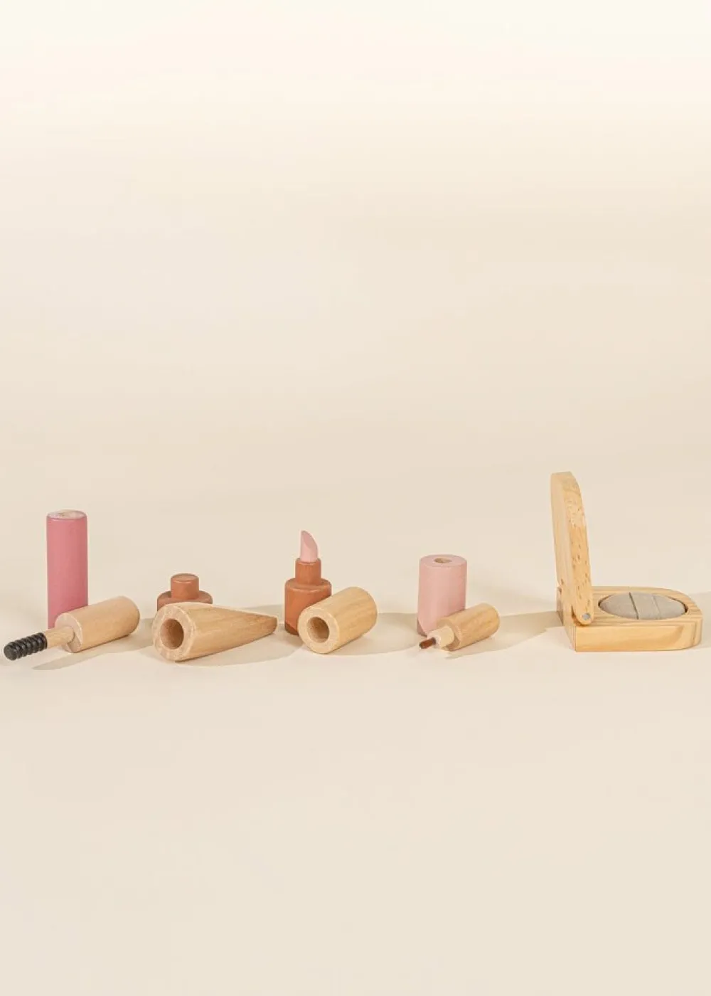 Ningbo Fecda Toys Co., Ltd Coco Village Wooden Beauty Set Clearance