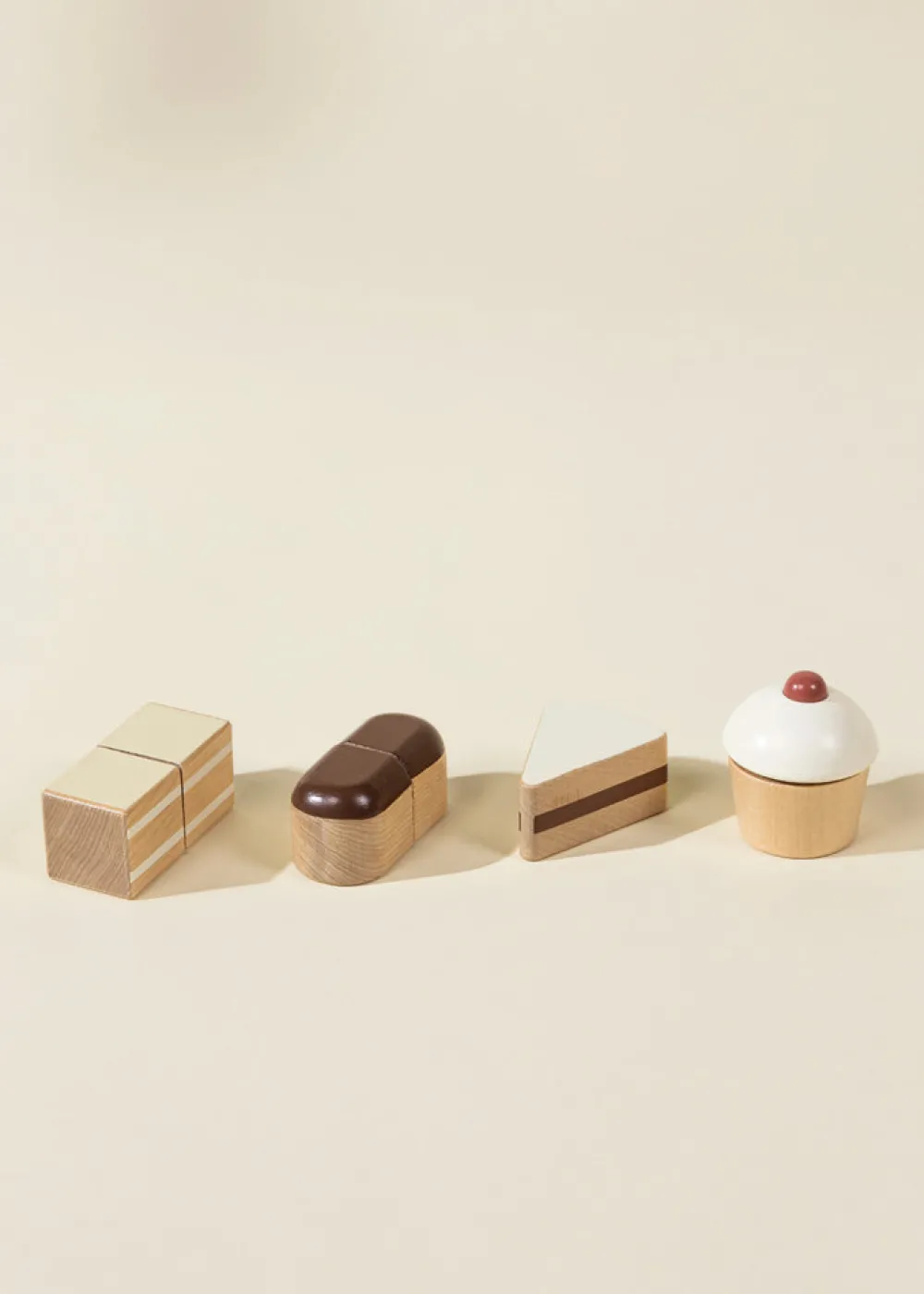 Ningbo Fecda Toys Co., Ltd Coco Village Wooden Desserts Tower Best