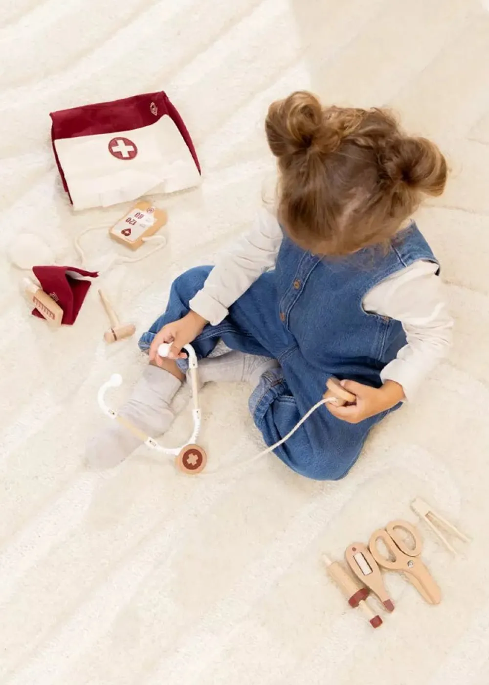 Ningbo Fecda Toys Co., Ltd Coco Village Wooden Doctor Playset Discount