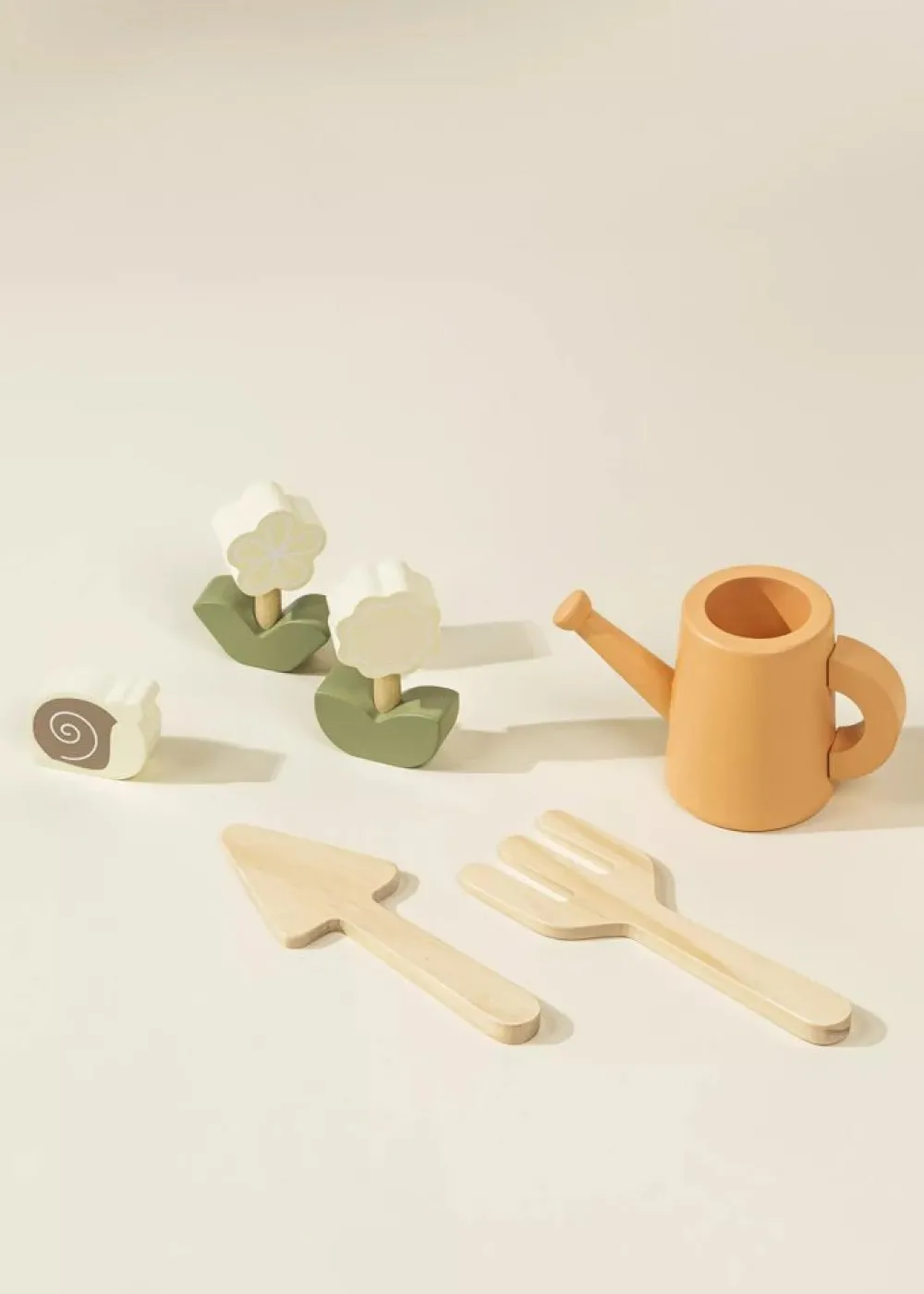 Ningbo Fecda Toys Co., Ltd Coco Village Wooden Gardening Playset and Accessories New