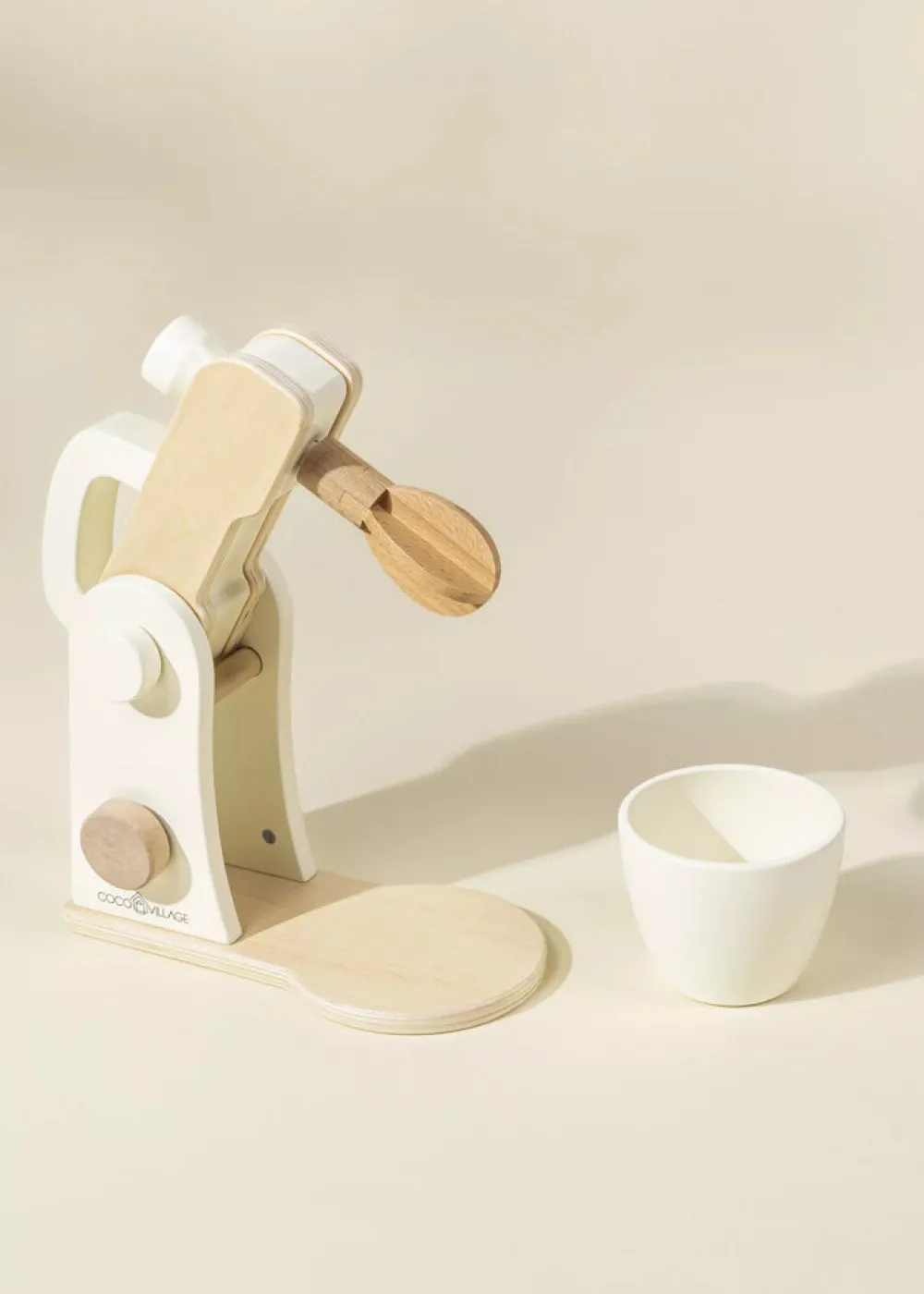 Ningbo Fecda Toys Co., Ltd Coco Village Wooden Stand Mixer and Accessories Fashion