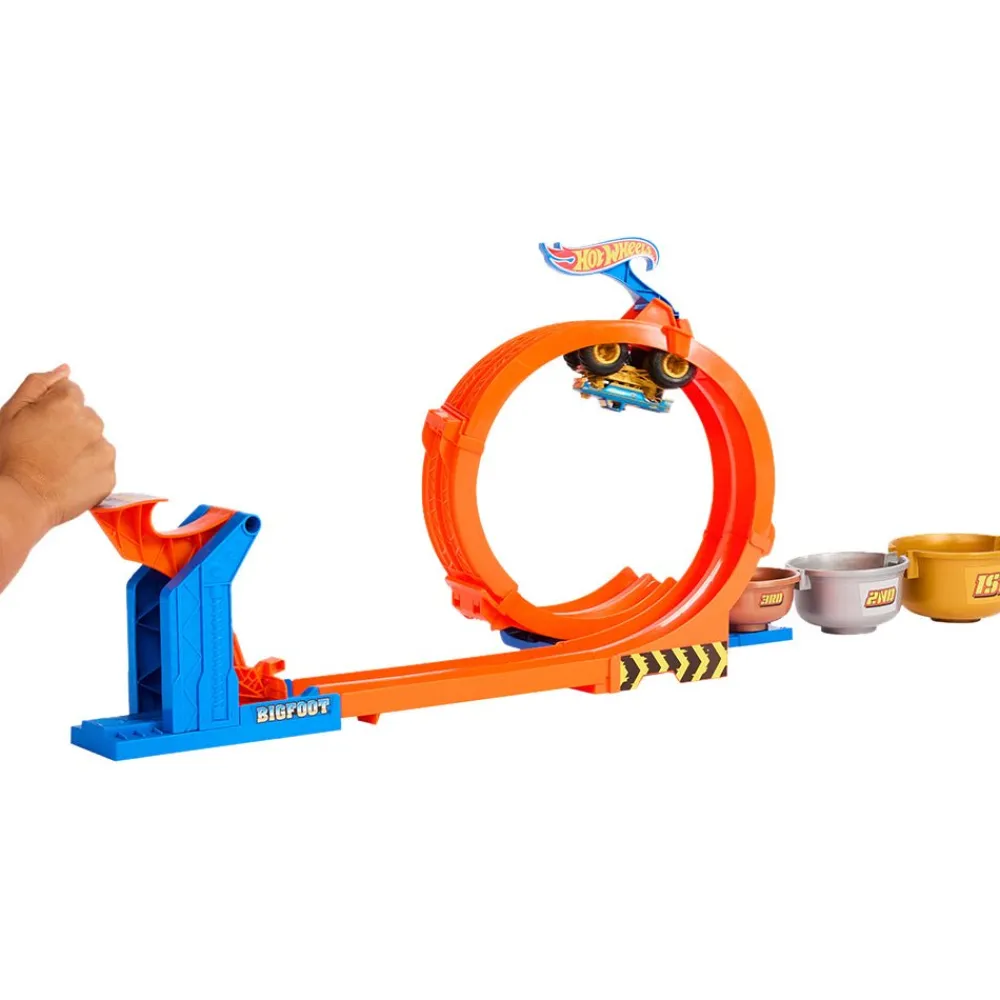 Hot Wheels Monster Trucks Loop-and-Flip Trophy Challenge™ Playset Fashion