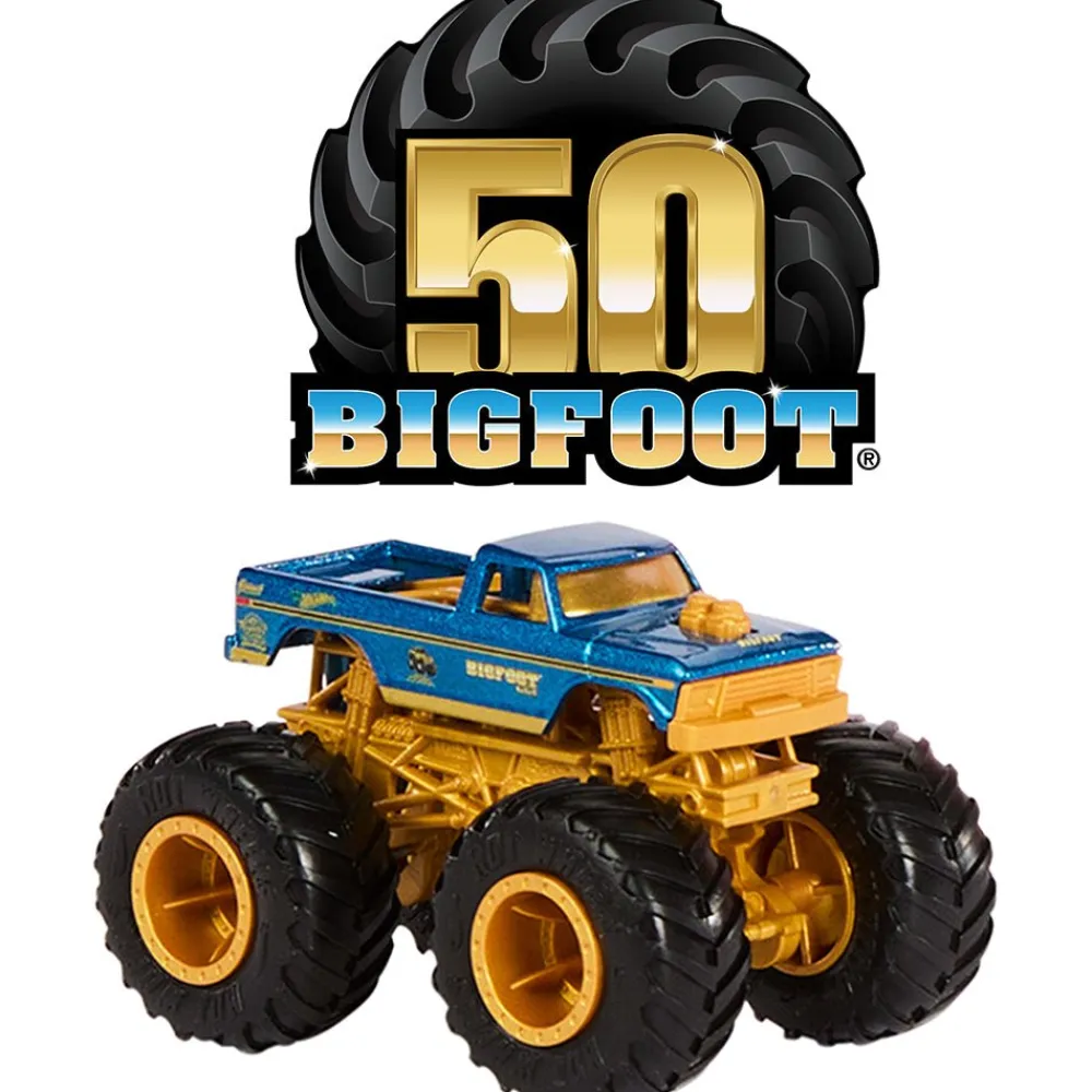 Hot Wheels Monster Trucks Loop-and-Flip Trophy Challenge™ Playset Fashion