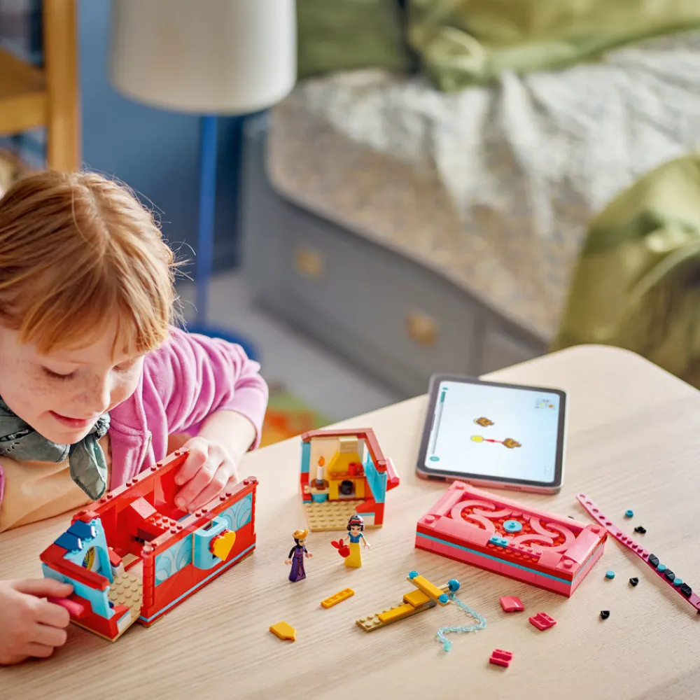 Lego Canada Inc. LEGO® Disney Snow White’s Jewelry Box Building Toy 43276 New