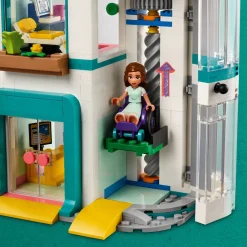 Lego Canada Inc. LEGO® Friends Heartlake City Hospital Set 42621 Online