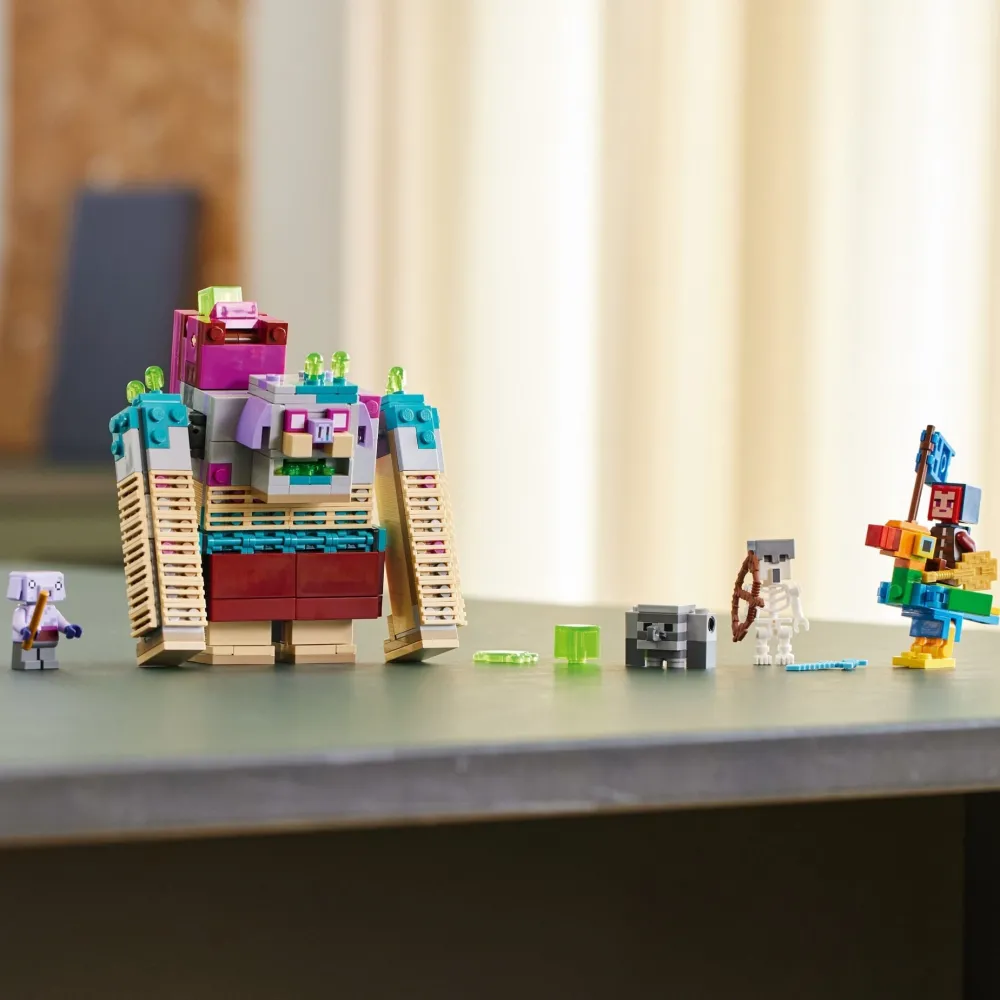 LEGO ® Minecraft Legends® The Devourer Showdown 21257 Hot