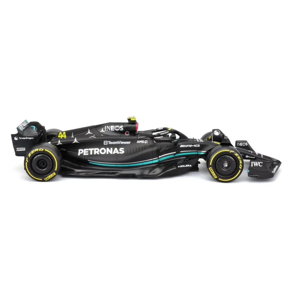 Maisto Diecast Maisto 1:24 Mercedes Petronas W14E w/ Figure (Hamilton) Online